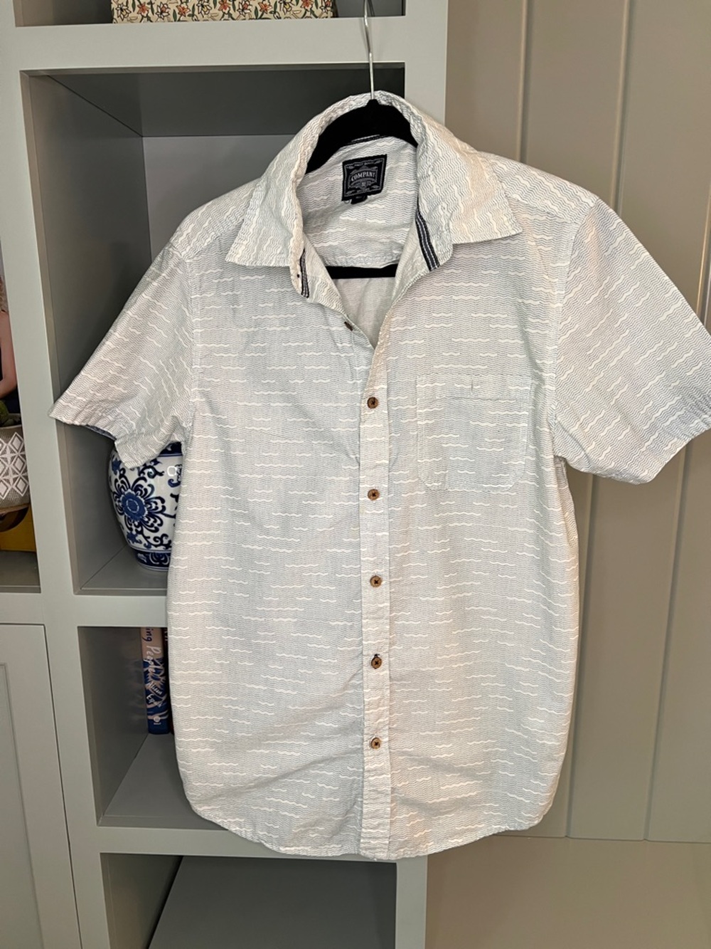 COMPANY 81 Button down